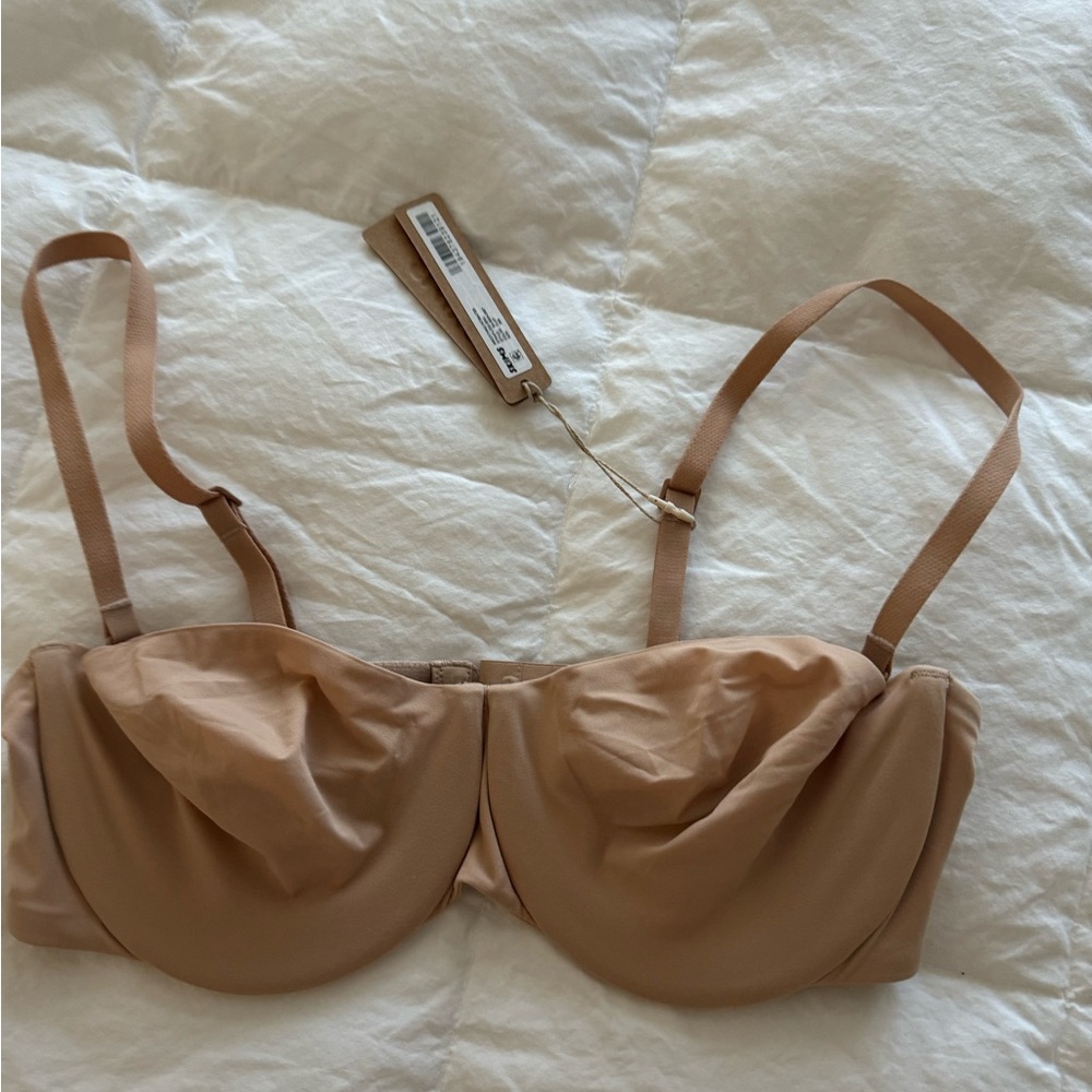 SKIMS smoothing intimates strapless